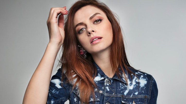 Annalisa_Foto_Luisa_Carcavale_2-1440x960